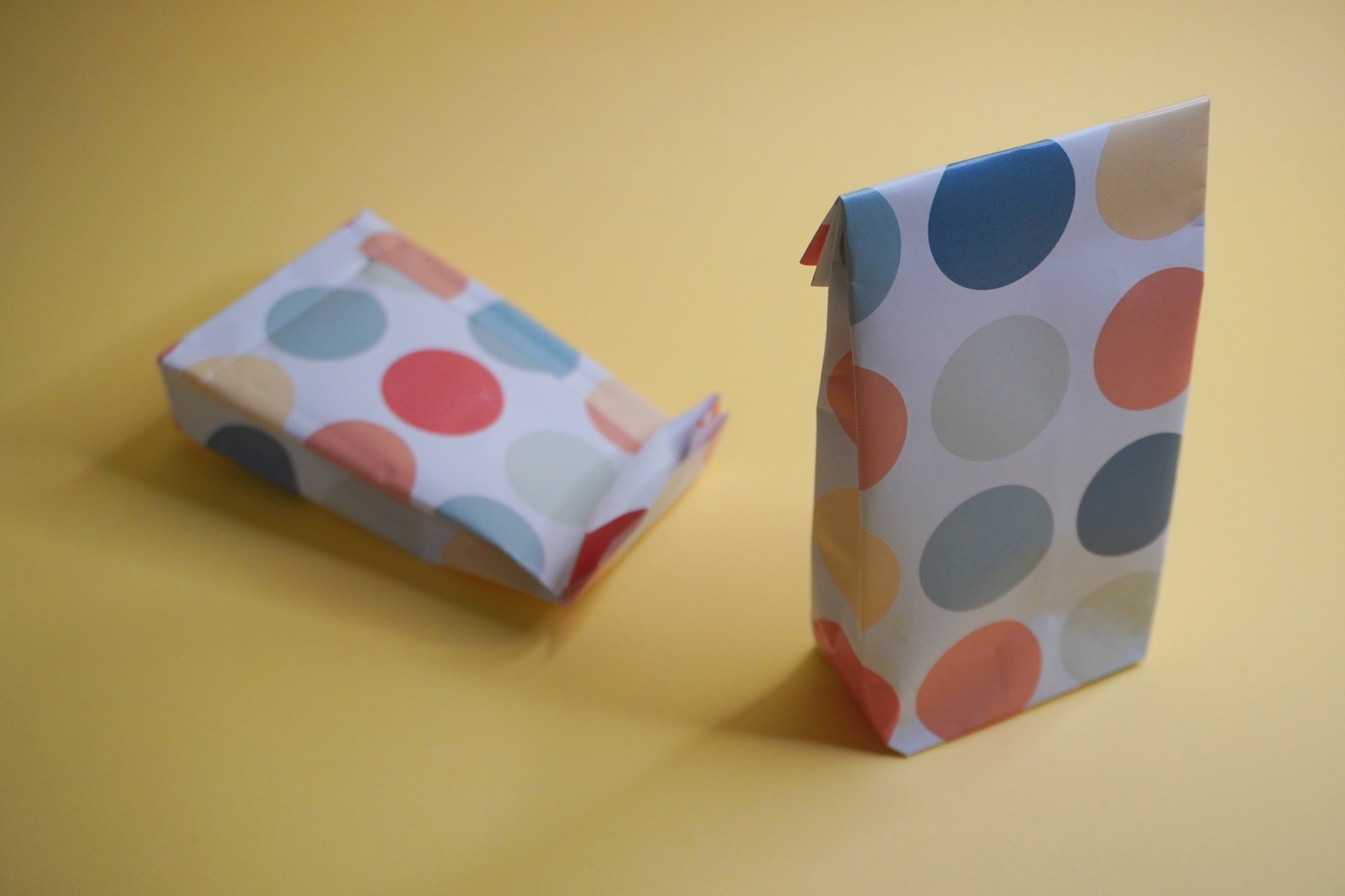 How To Make A Gift Bag From Patterned Paper Craftsonfire