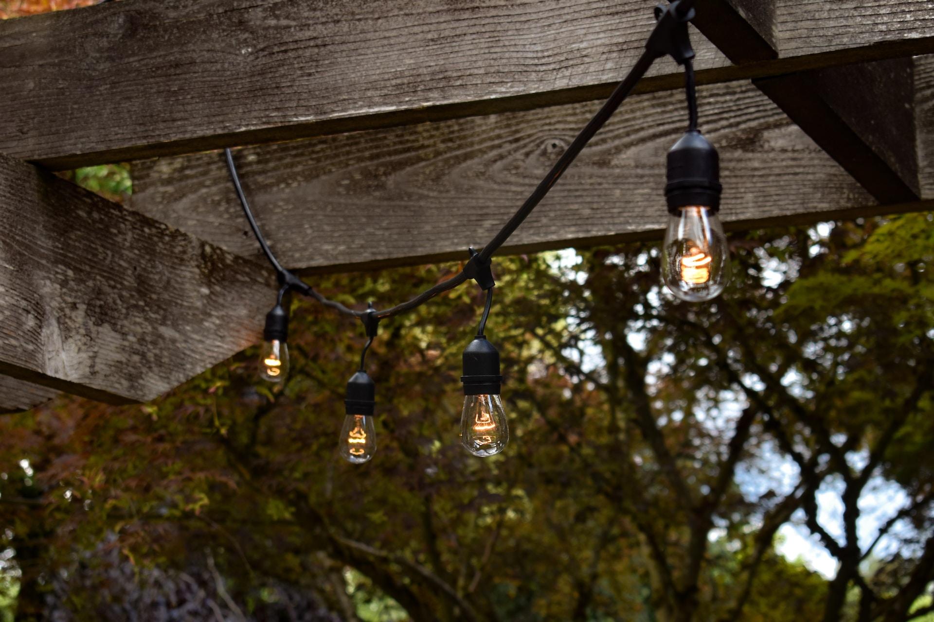 DIY Romantic Outdoor Lighting Ideas