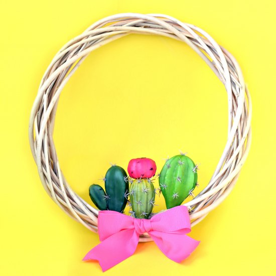 DIY Spring Wreaths - Cactus Wreath