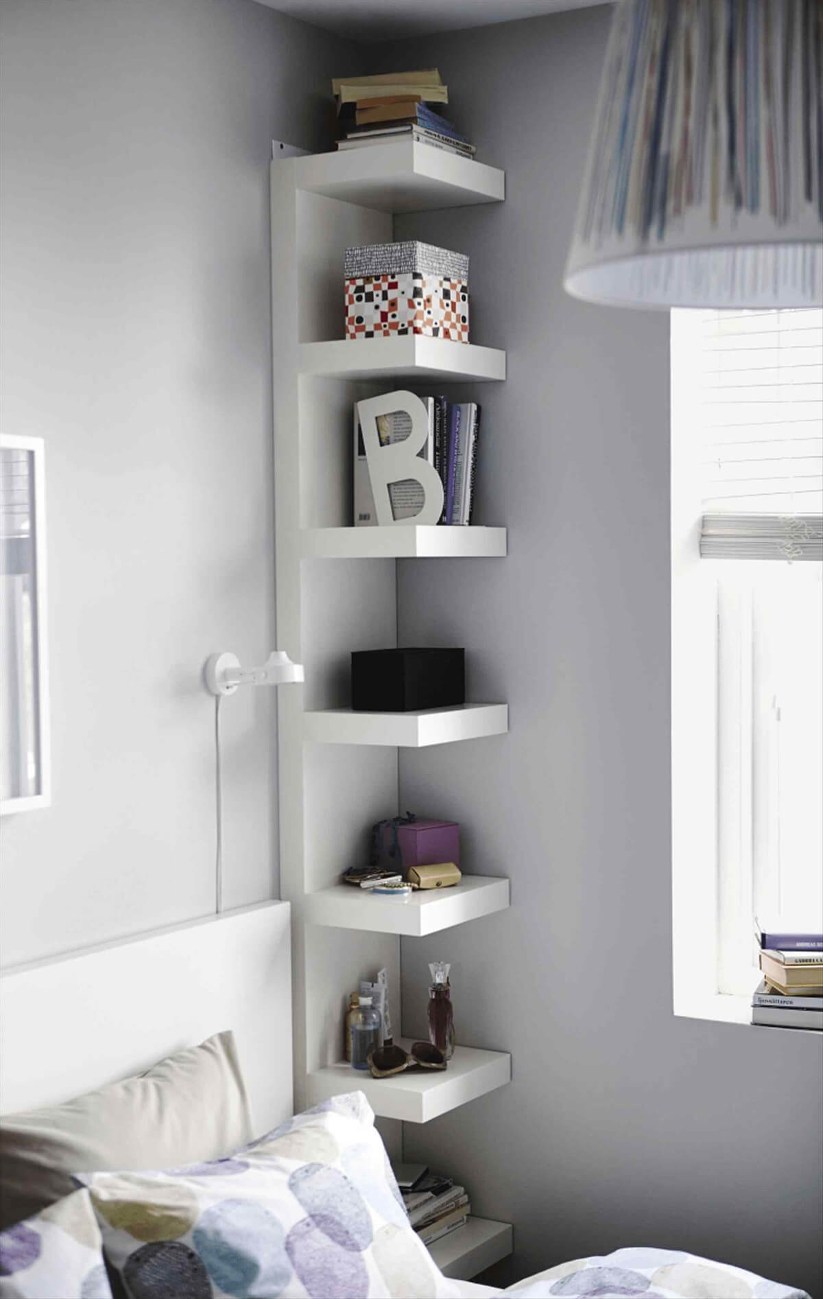Standing Minimalist Corner Shelves