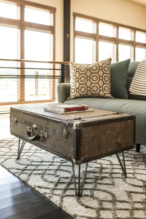 Upcycled Suitcase Into Coffee Table