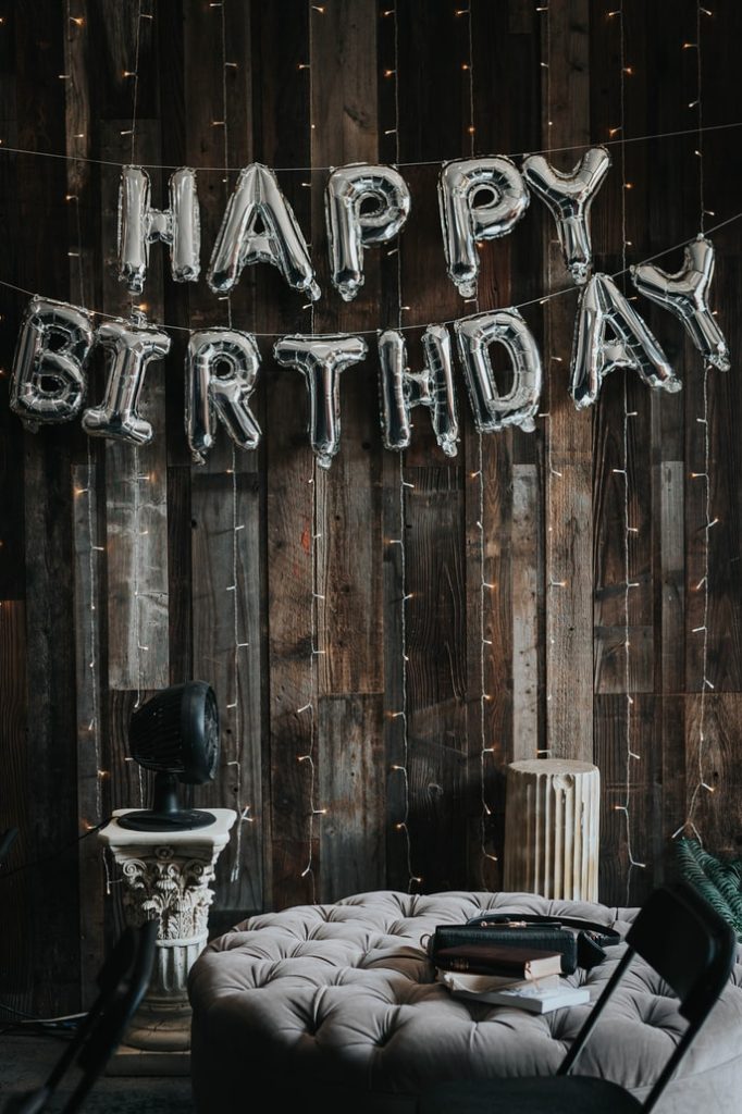 birthday decorations tips for room decor