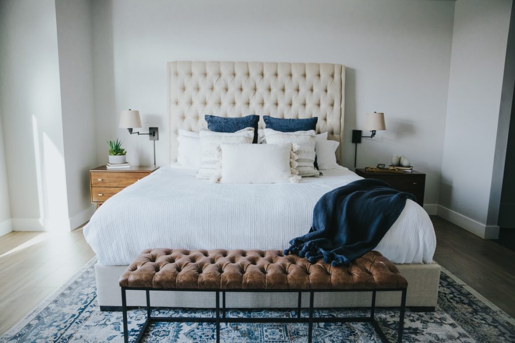 small bedroom rug ideas