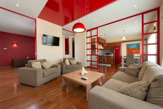 Red and brown decor