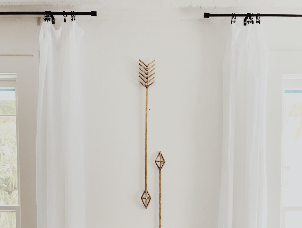 what are curtain hooks, types of curtain hooks