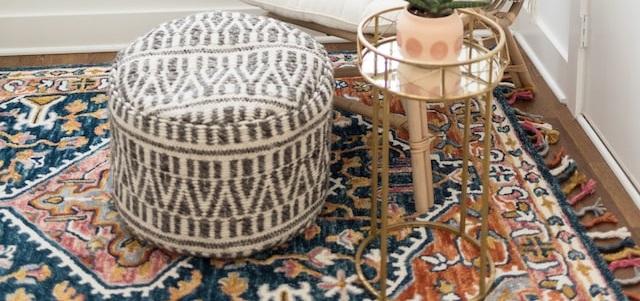 patterned rugs for red couch