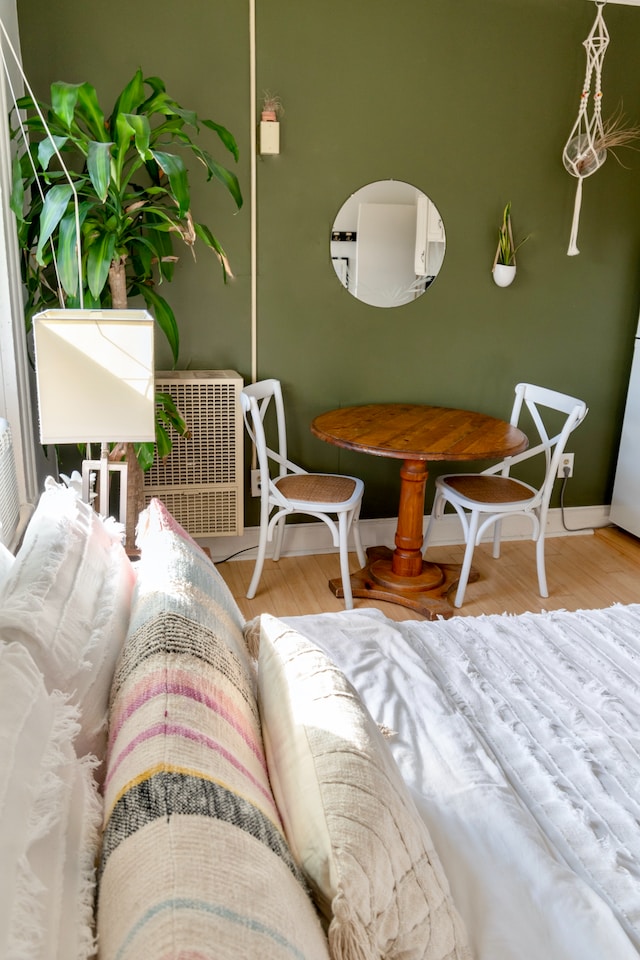 white bedding for green bedroom