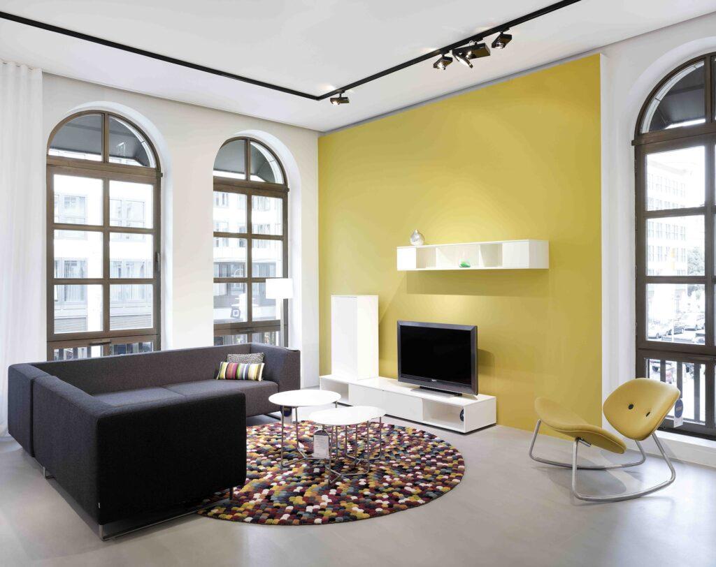 yellow walls and sofa color ideas