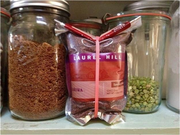 how to store food packets with rubber band