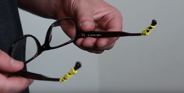 rubber band for slipping glasses