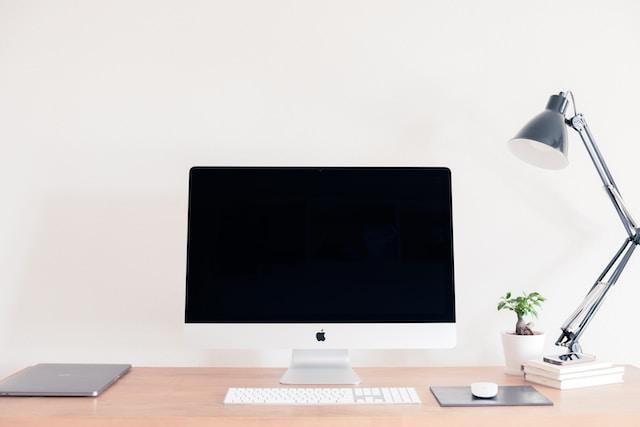 wireless desk decor step up