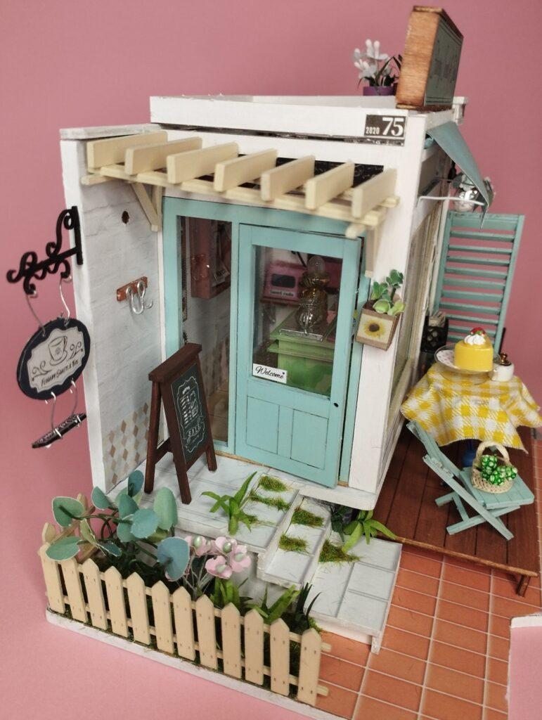 mini house details