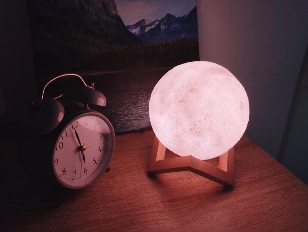 moon lamp for bedroom