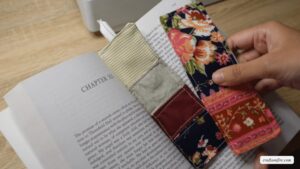 how-to-sew-fabric-bookmark