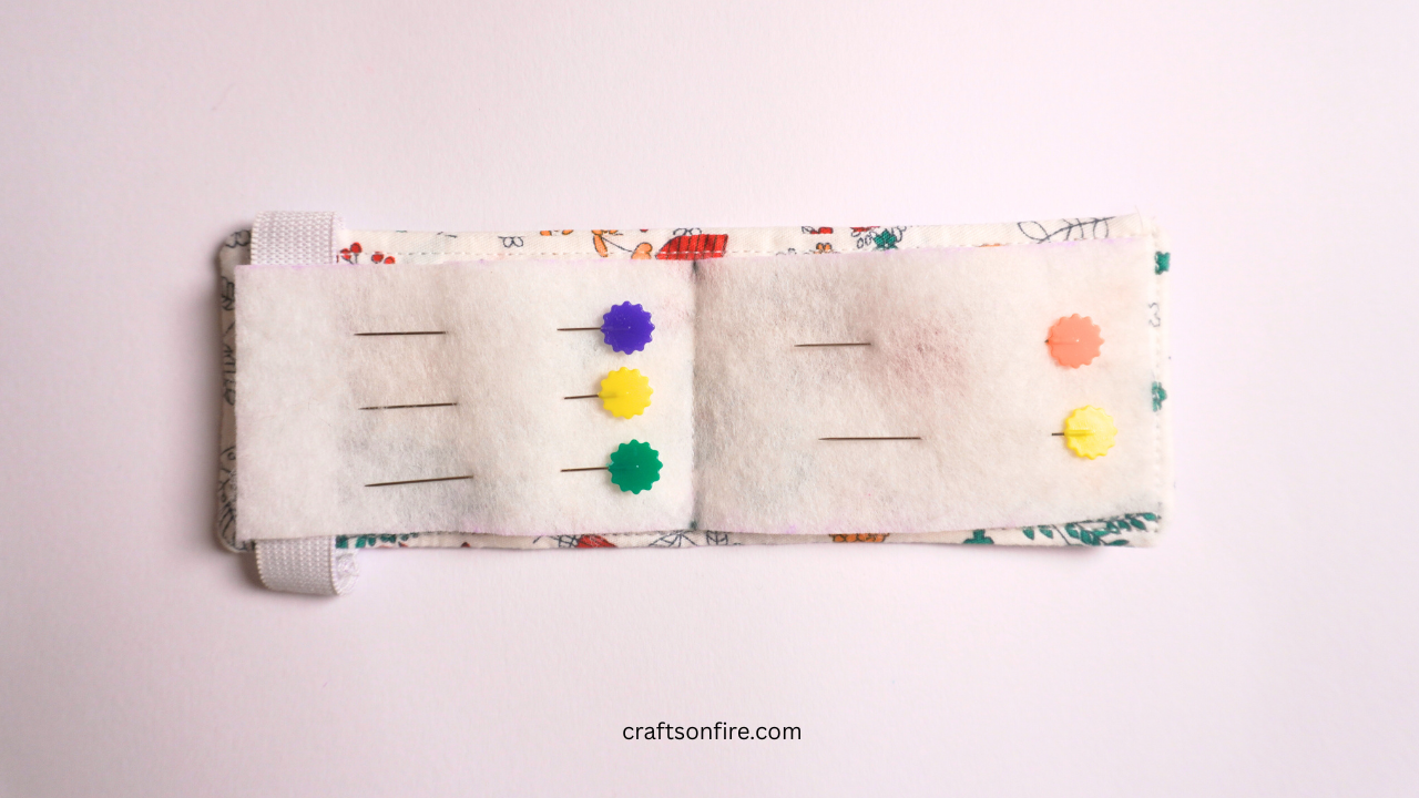 how to sew a needlebook